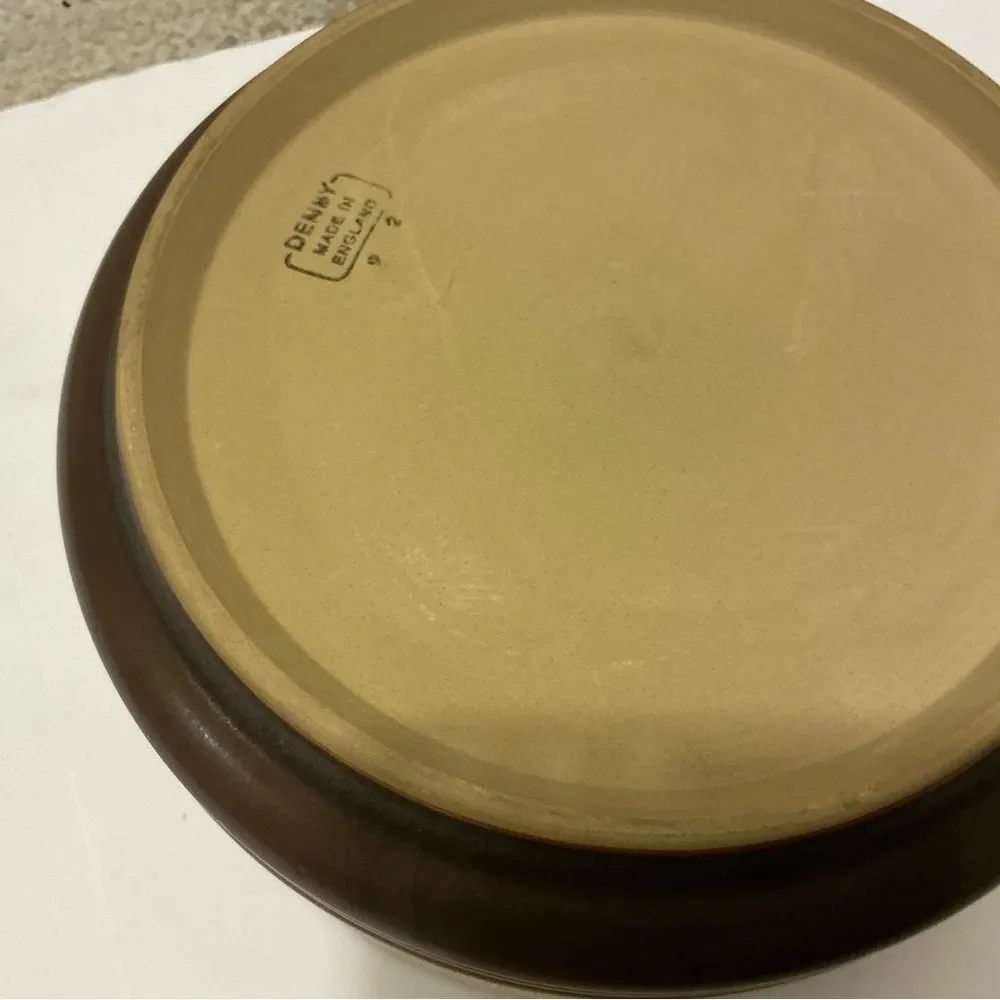 DENBY-LANGLEY Round Vegetable Bowl Potter's Wheel Parchment